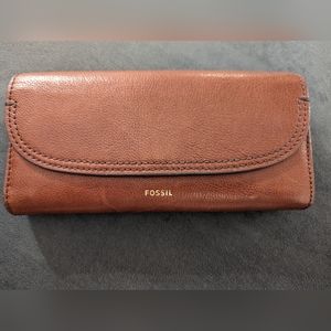 Fossil Cleo Brown Leather Wallet